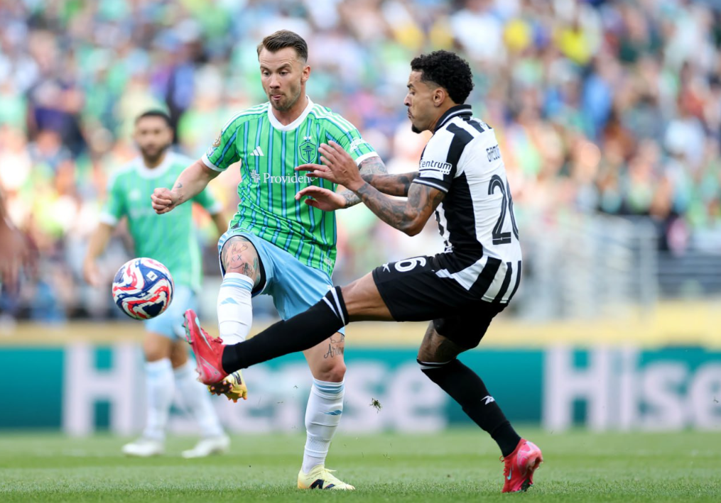 巴黎圣日耳曼训练开放日，清晨远射贴柱引欢呼，法国杯在即，轮换策略成焦点的简单介绍