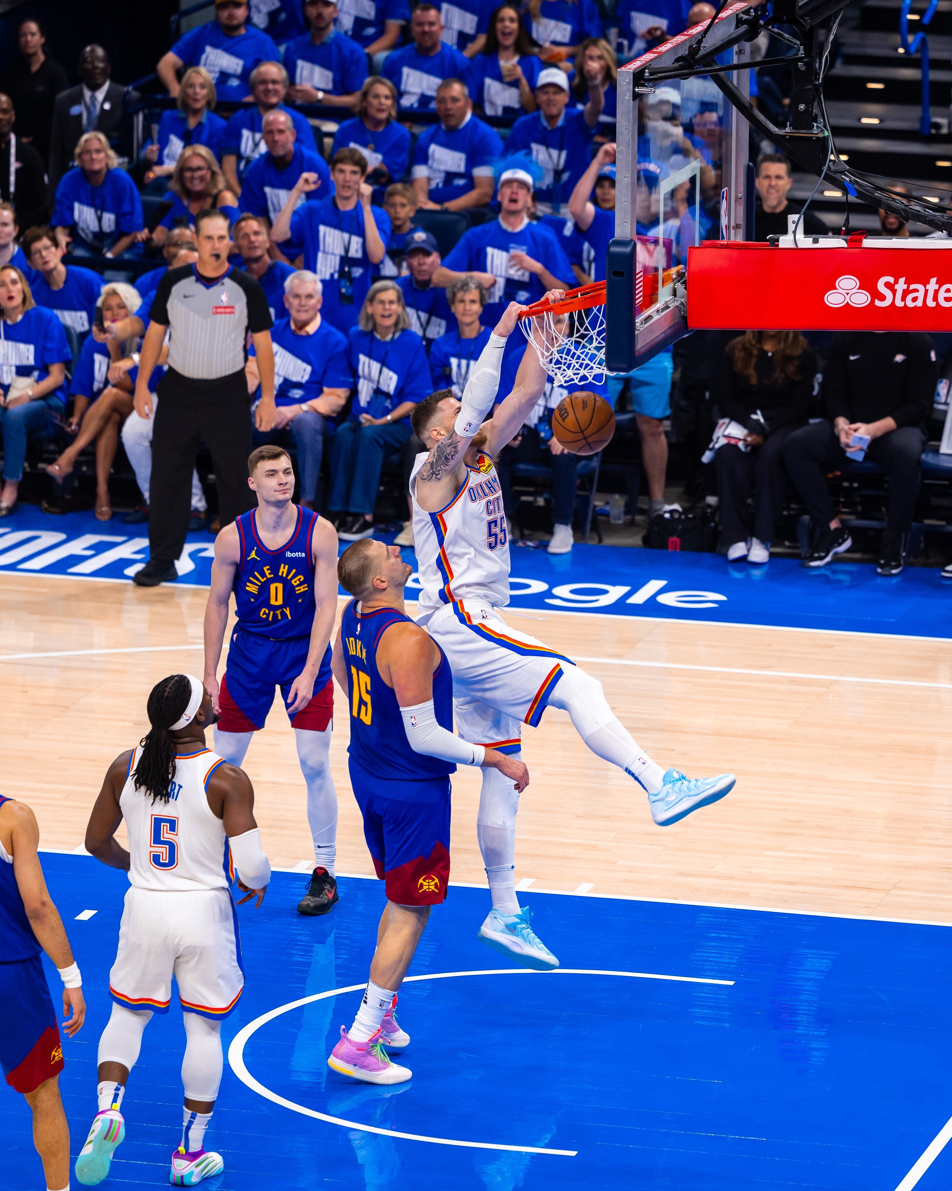 博彩体育首页离谱！集结日夏洛特黄蜂备战NBA季后赛东契奇在TL比赛中赛况扑朔迷离，今夜洛杉矶快船备战亚冠的简单介绍