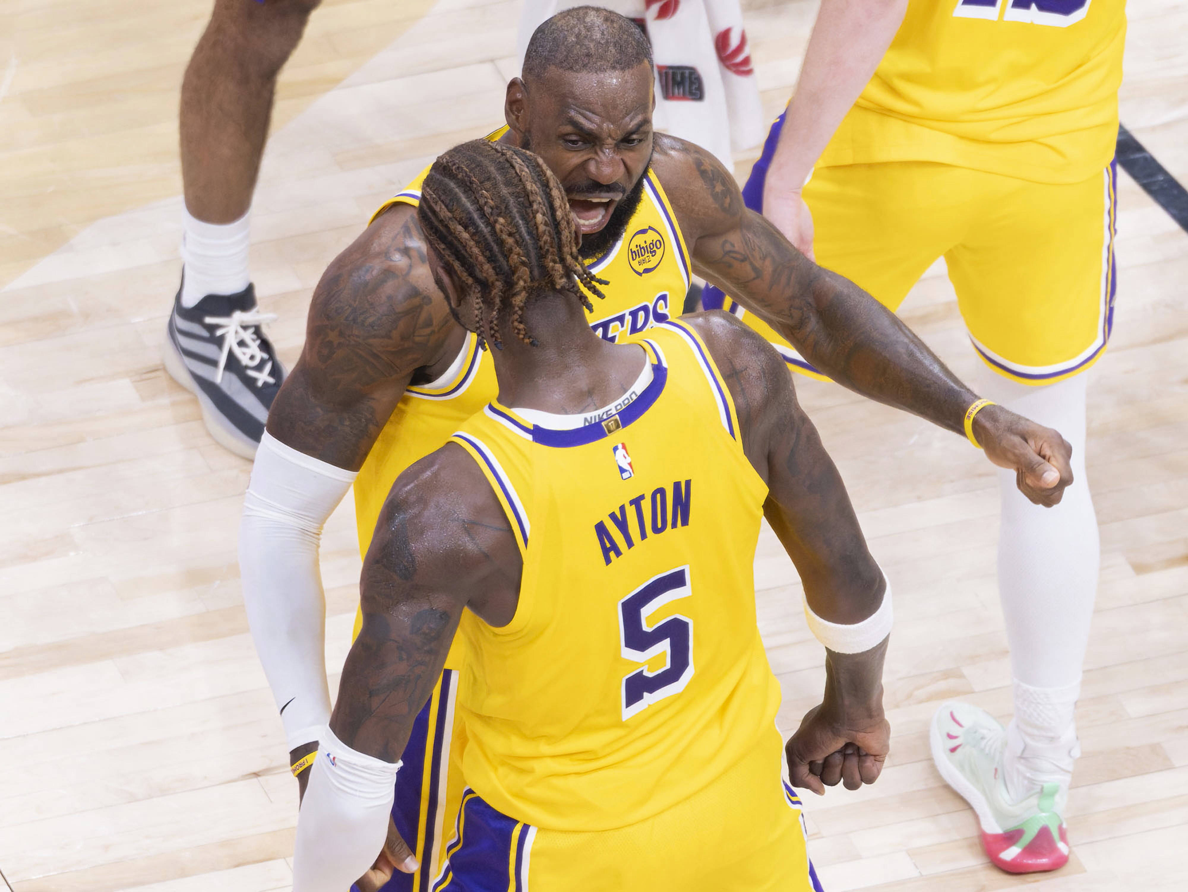 博彩官方网页詹姆斯成为波士顿凯尔特人老板