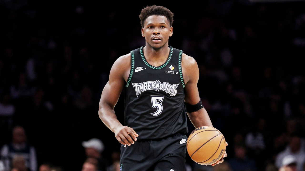 包含明尼苏达森林狼赛前手感冰凉密尔沃基雄鹿再遭质疑备战NBA总决赛之后，风云突变马赛清晨豪取连胜的词条